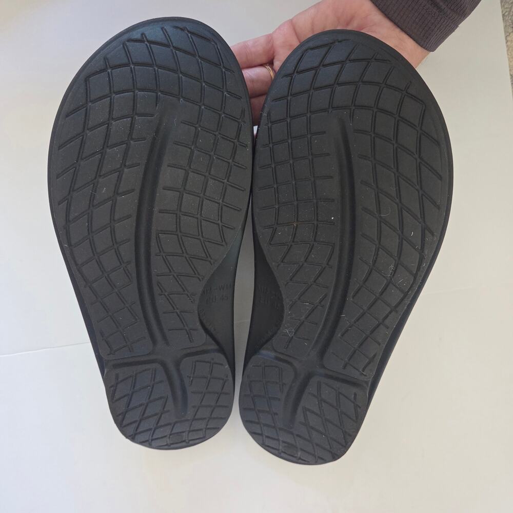 Oofos Men's OOahh Slide Sandal, black. Sz 12, EU sz 45 Sport Recovery & Comfort - Picture 3 of 9